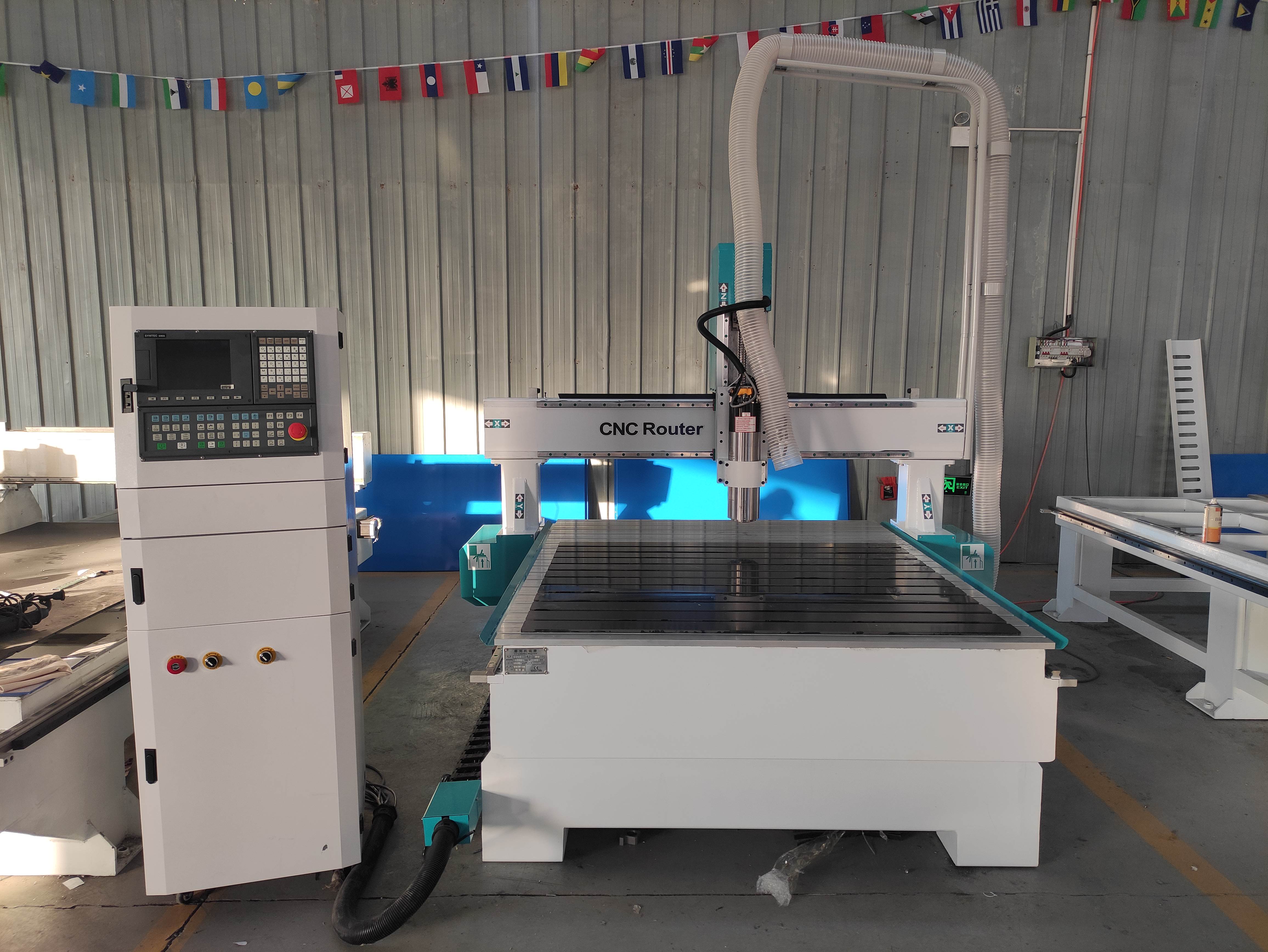 四工序數(shù)控開料機的優(yōu)點有哪些？