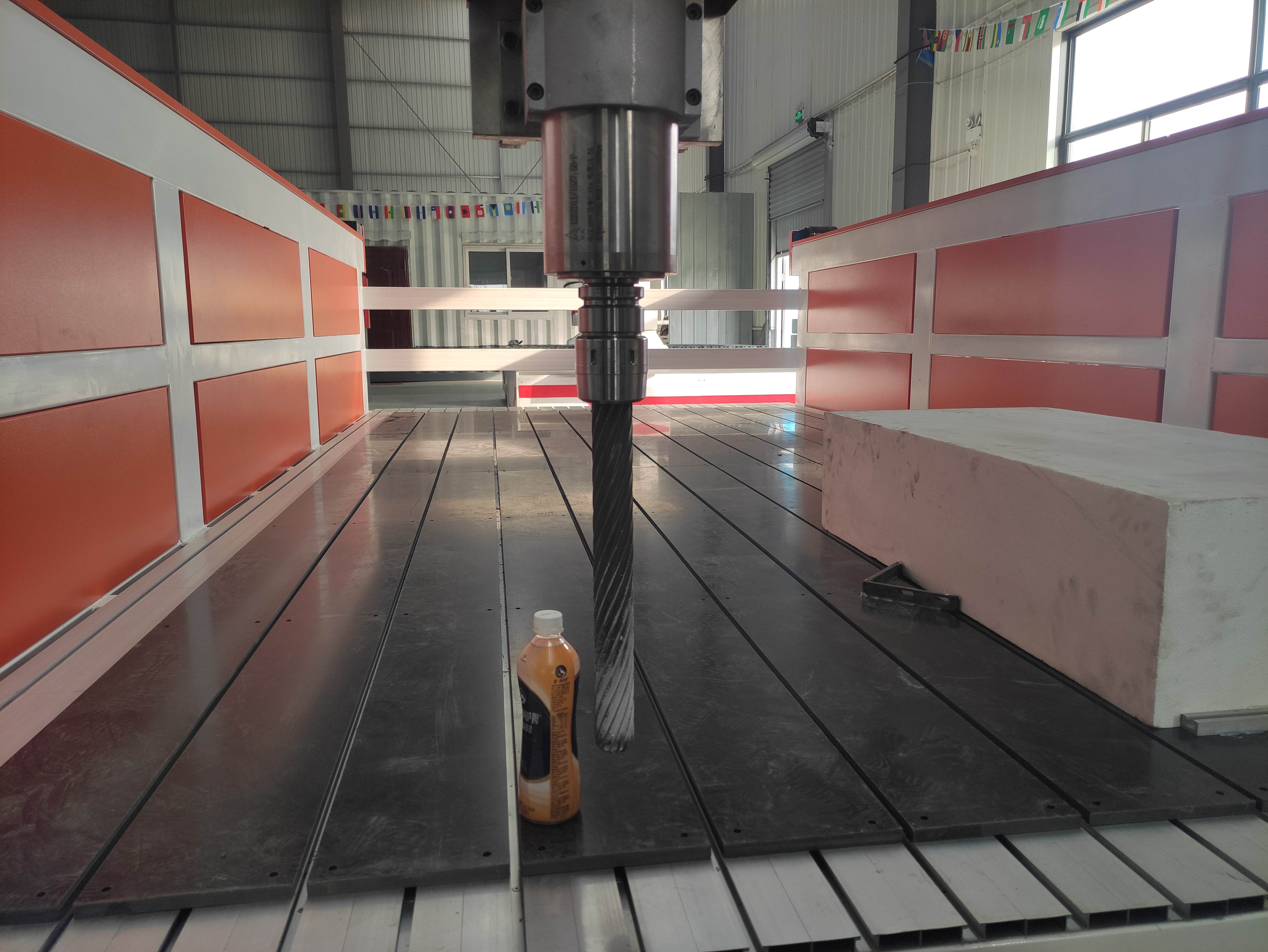 五軸保麗龍雕刻機的性能特點是什么？